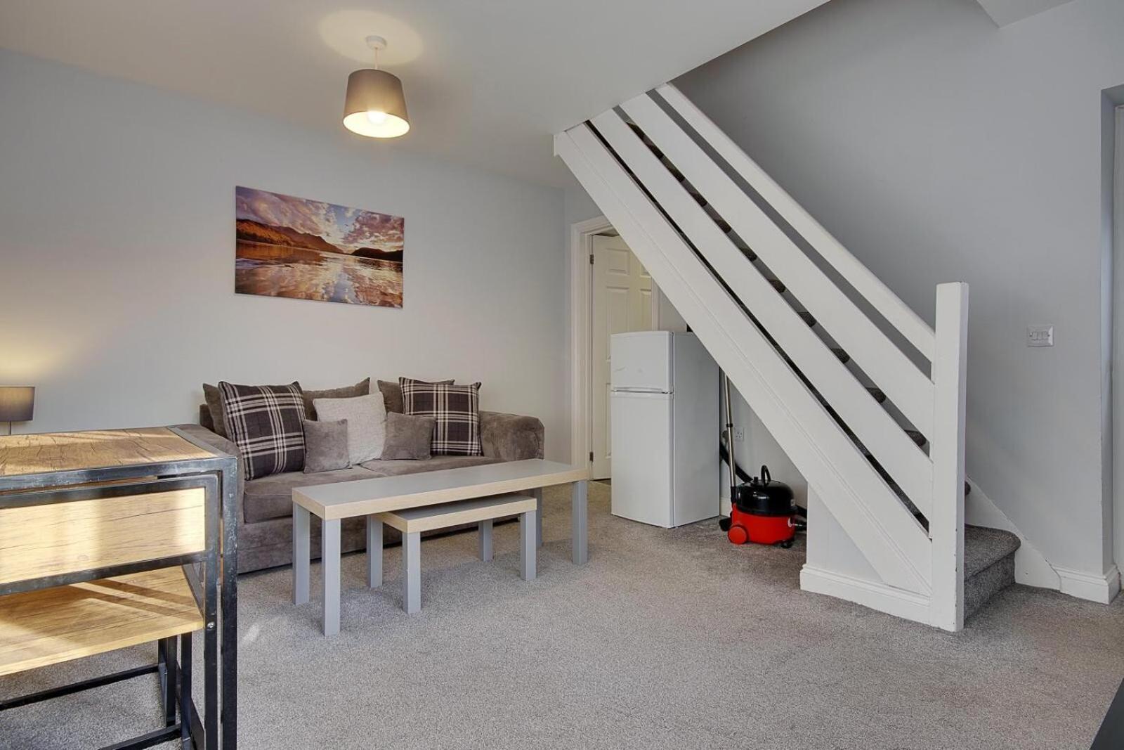 Ashley Road Apartments Poole Eksteriør billede